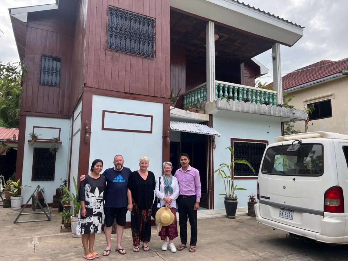 Lotus Blanc Homestay Battambang Bagian luar foto