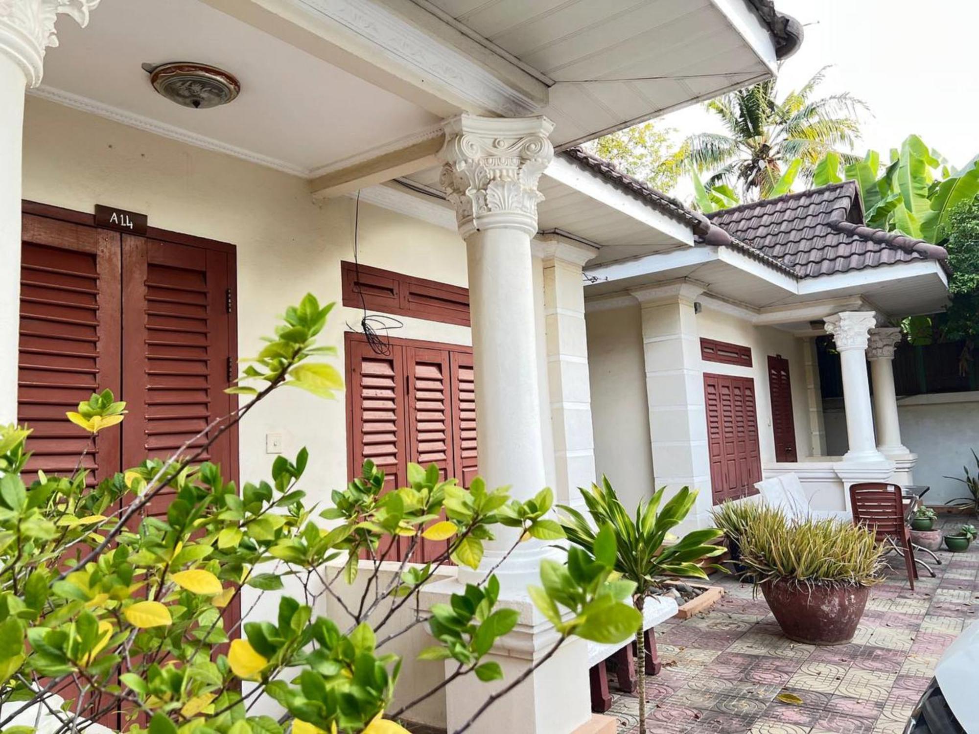 Lotus Blanc Homestay Battambang Bagian luar foto